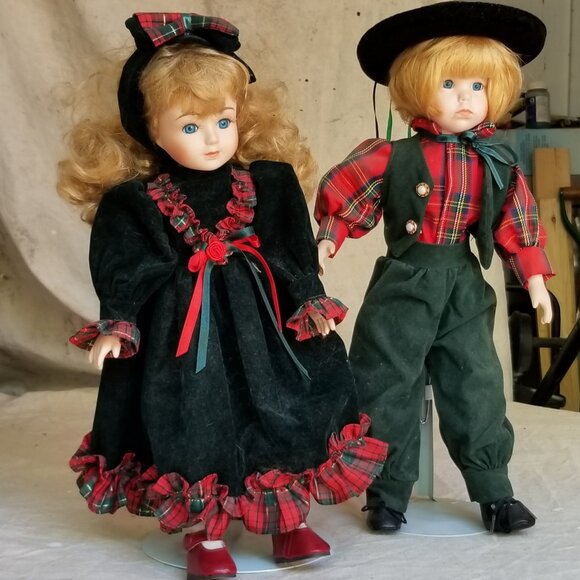 Adorable "Brother & Sister" Dolls, 17" with Stand for each doll - Picture 3 of 4